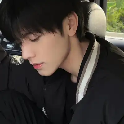 仰映容